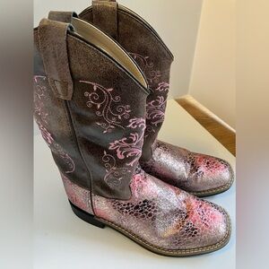Shyanne Youth Girl’s Faux Leather Square Toe Western Boots, 6D, Pink/Brown
